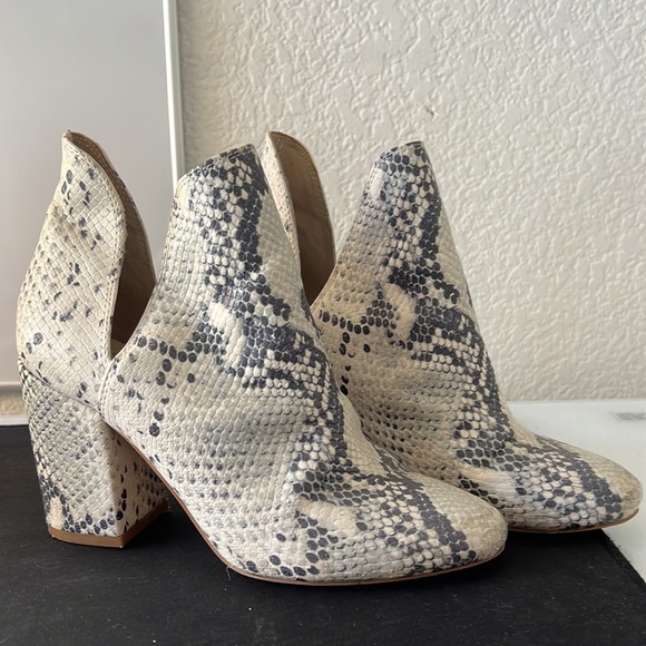 Steve Madden Snakeskin Booties - Picture 3 of 4